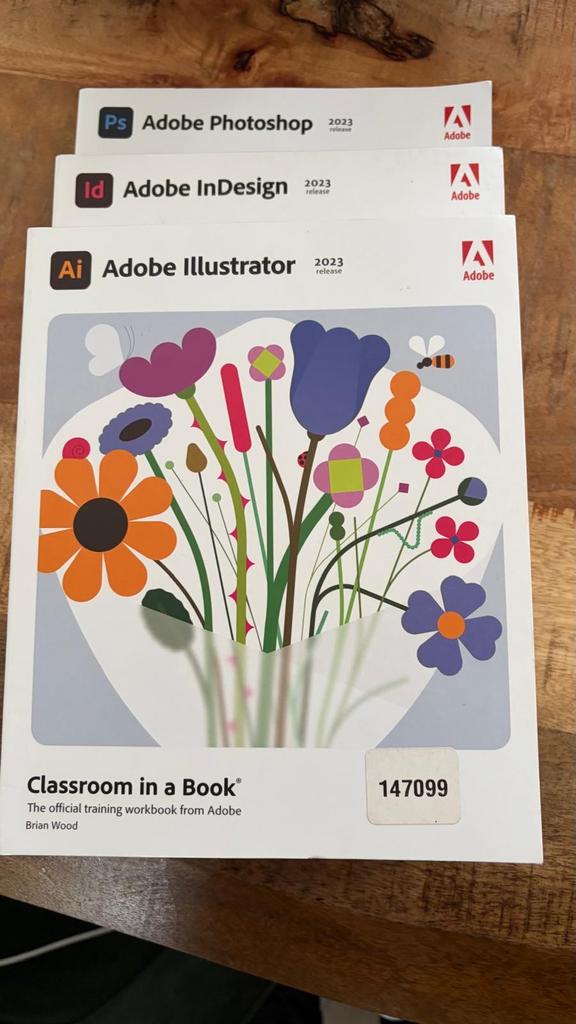 Adobe Classroom in a Book: Photoshop, InDesign, Illustrator, Ophalen of Verzenden, Gelezen, Non-fictie