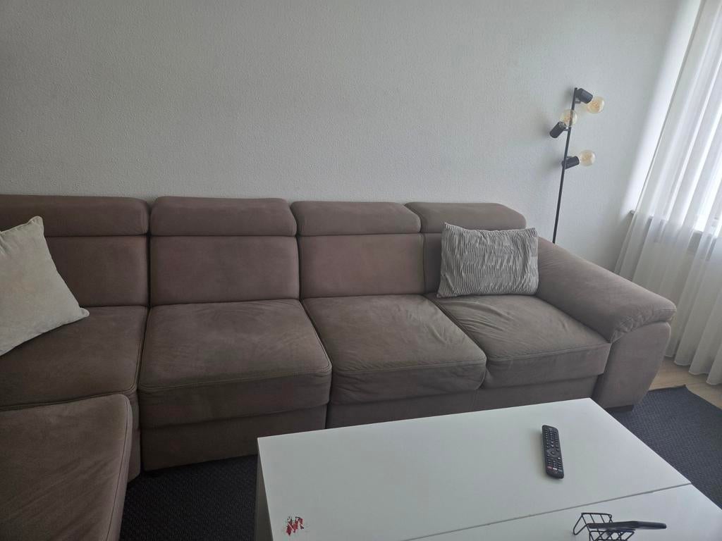 Comfortabele hoekbank - Ideaal voor elke woonkamer, Modern, Comfortabel, 250 tot 300 cm, Gebruikt, 100 tot 125 cm