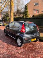 Peugoet 107 5-Deurs |Airco |4Nieuwe Banden | Net Onderhouden, Auto's, Voorwielaandrijving, Stof, Metallic lak, 4 stoelen