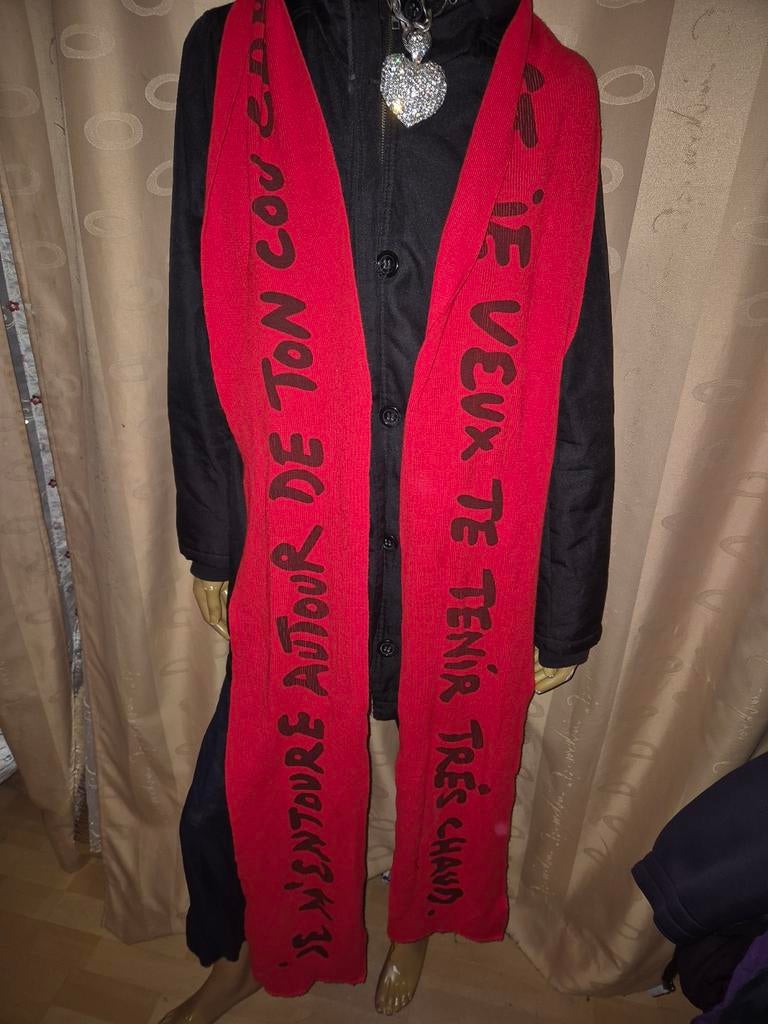 Collector sjaal van Jean charles de Castelbajac Echarpe XXL, Ophalen of Verzenden, Zo goed als nieuw, Maat 46/48 (XL) of groter