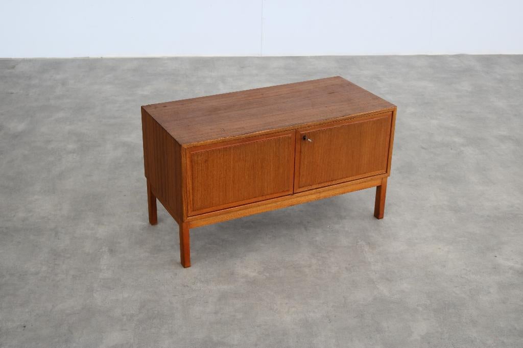 vintage tv-meubel | kastje | teak | Zweeds, Gebruikt, ., Teakhout, Ophalen of Verzenden