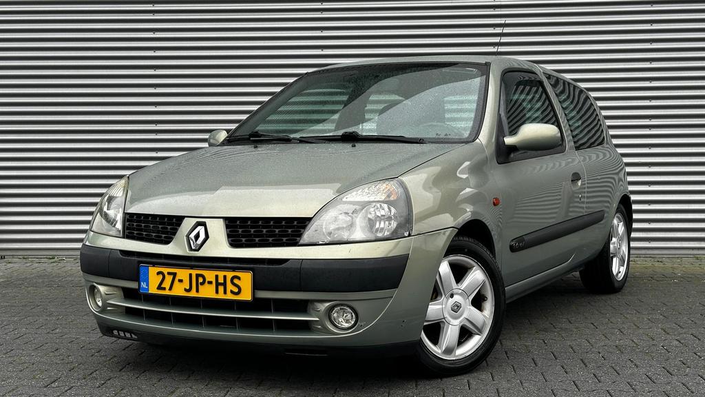 Renault Clio 1.6 | Trekhaak | AIRCO | Nieuwe APK + Distribut, Voorwielaandrijving, 970 kg, 535 kg, 40 €/maand