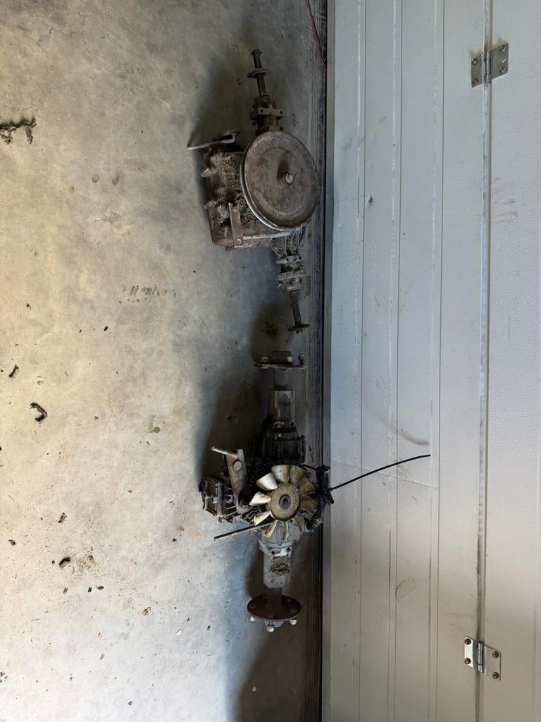 Bolens versnellingsbak met hydrostaat zitmaaier, Ophalen, B, B, B