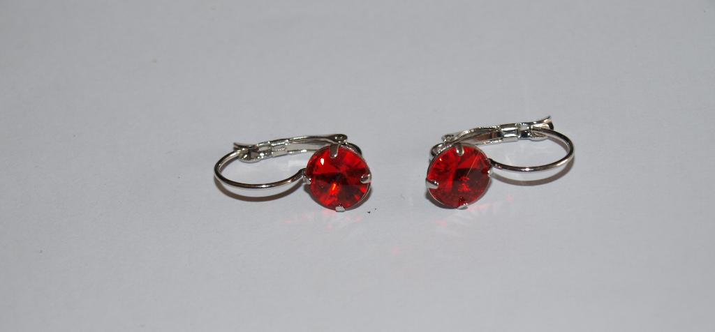 klap oorbellen rood,, Overige materialen, Hangers, Nieuw, Ophalen of Verzenden