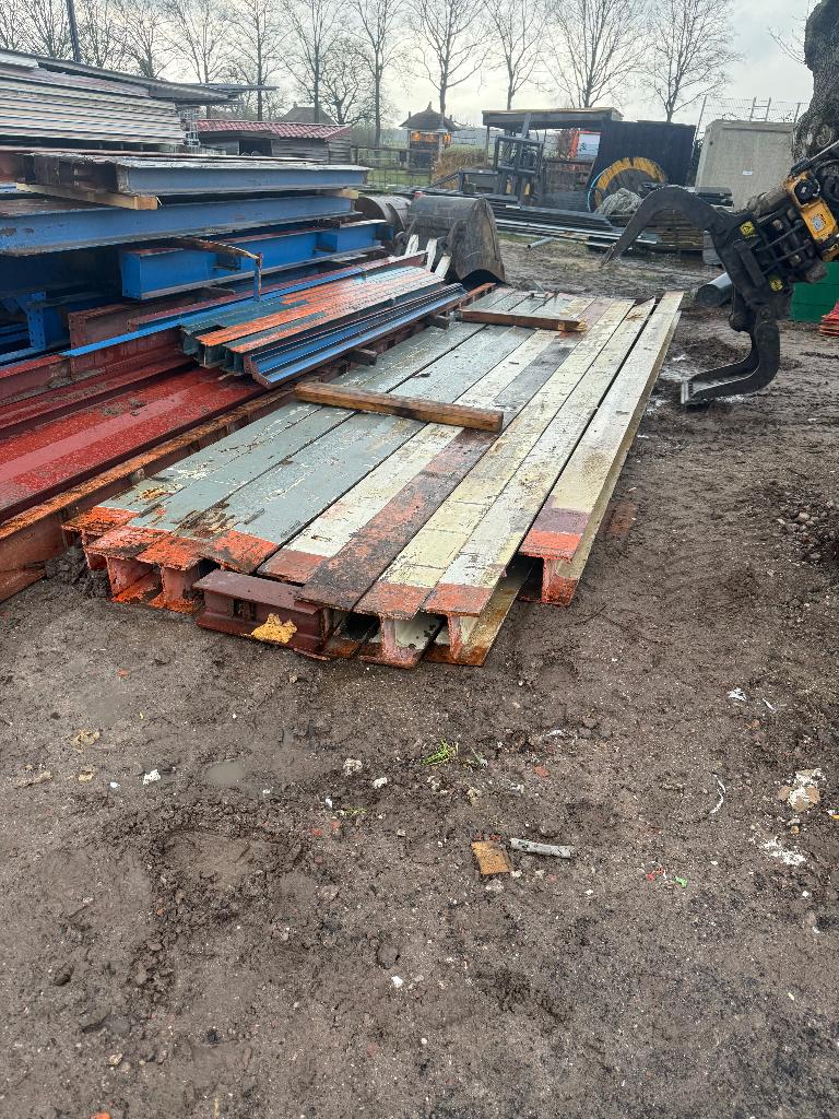 9x H-balk HEB 220 7700mm lang, Doe-het-zelf en Verbouw, Metalen, Ophalen