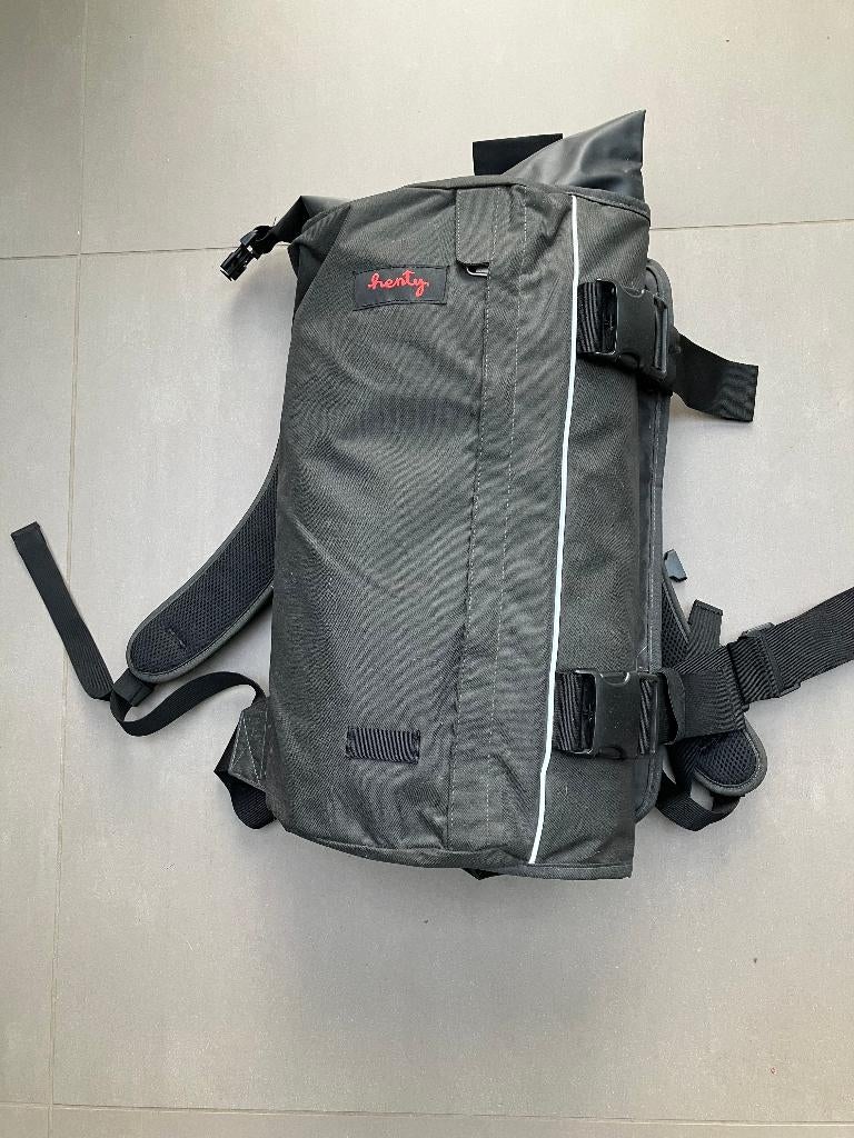 Fietsrugzak Henty Compact Backpack, Fietsen en Brommers, Fietsaccessoires | Fietstassen, Ophalen of Verzenden, Zo goed als nieuw