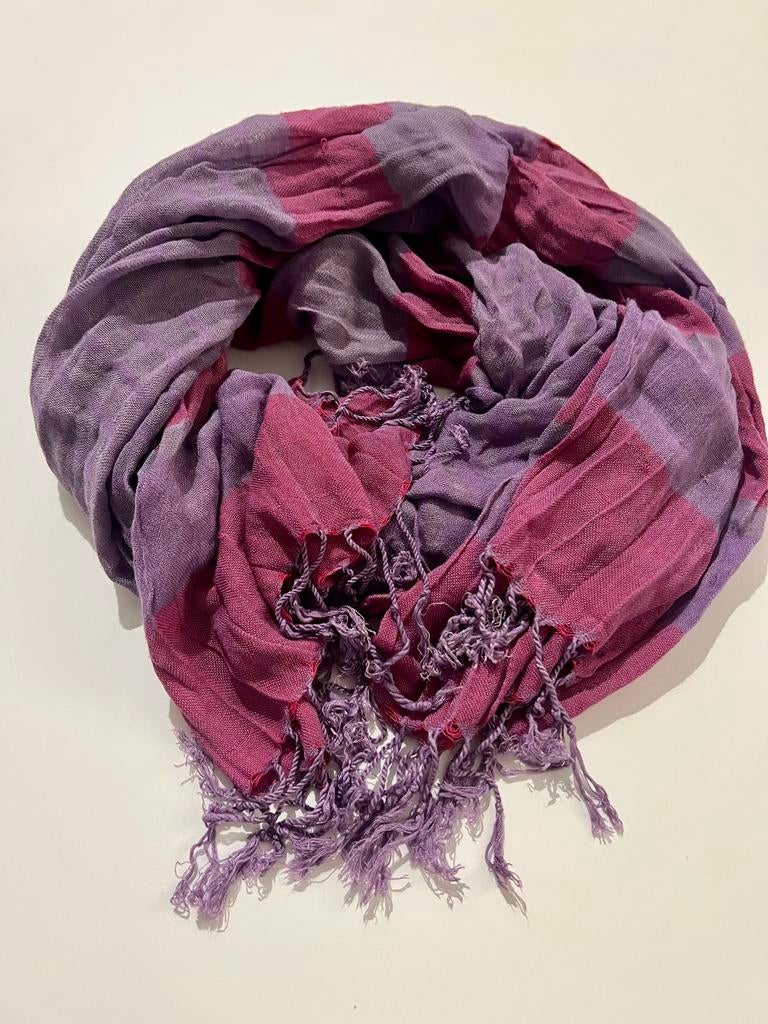 Paarse sjaal 60x160 cm 100% viscose, Kleding | Dames, Mutsen, Sjaals en Handschoenen, Ophalen of Verzenden, Zo goed als nieuw