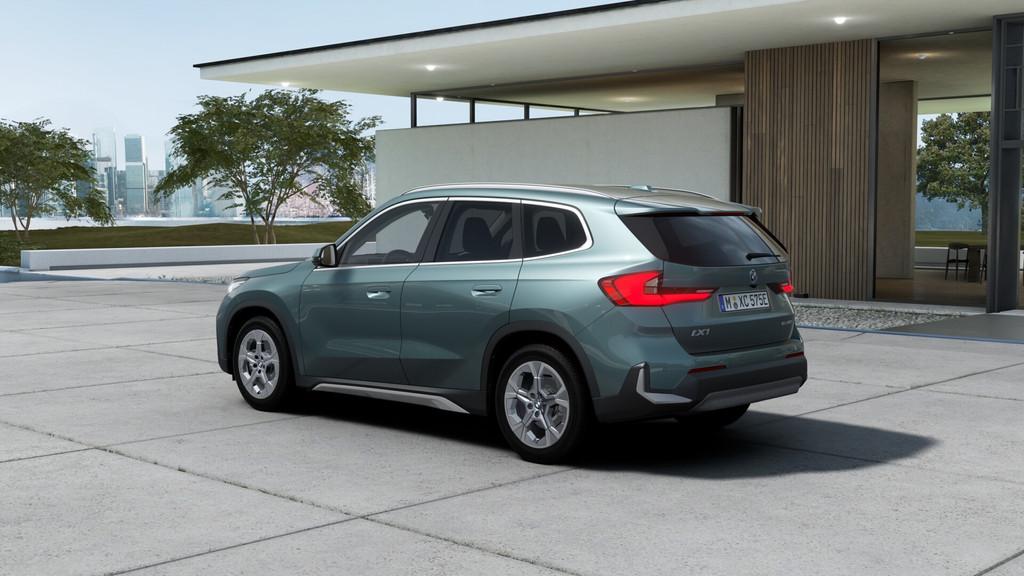 BMW iX1 eDrive20 Pure Edition / Adaptieve LED / Comfort Acce, Auto's, BMW, Zwart, Leder, Nieuw, SUV of Terreinwagen