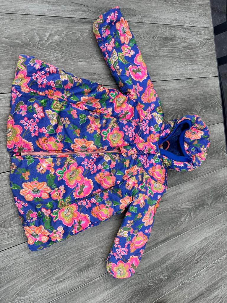 Mooie z.g.a.n. Oilily winterjas met bloemenprint, Ophalen of Verzenden, Zo goed als nieuw, Meisje