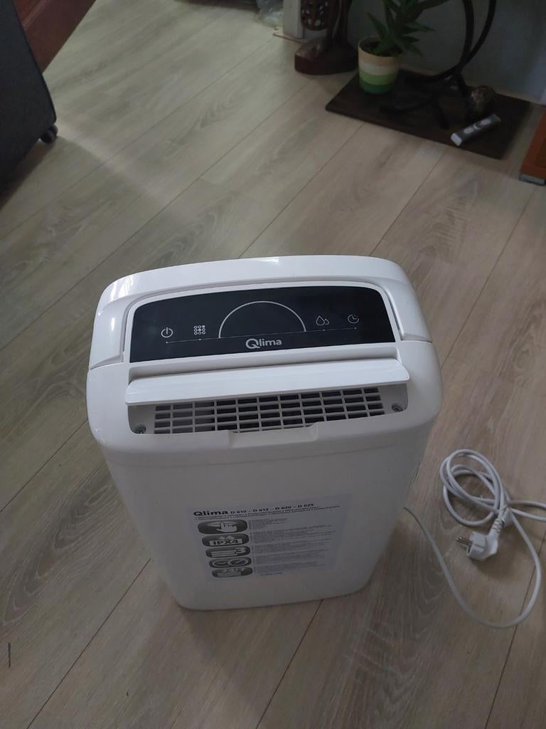 Qlima Luchtontvochtiger D 610 - D 612 - D 620 - D 625, Ophalen of Verzenden, Zo goed als nieuw, Luchtontvochter