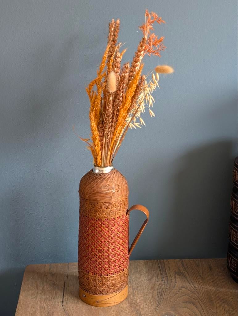 Antieke gevlochten thermosfles / vaas uit Indonesië, Ophalen