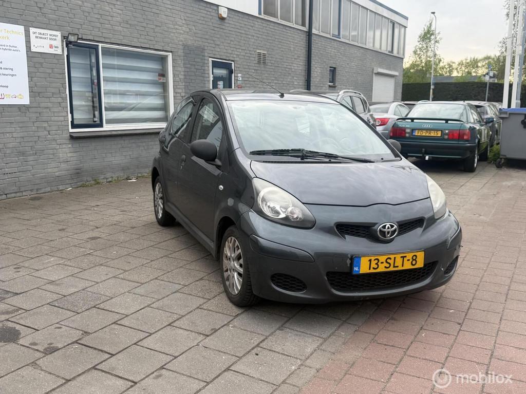 Toyota Aygo 1.0-12V Now, Auto's, Toyota, Bedrijf, Te koop, Aygo, ABS, Airbags, Airconditioning, Alarm, Centrale vergrendeling