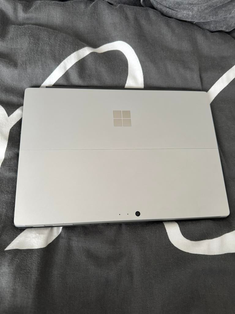 Microsoft surface pro 4, Computers en Software, Windows Laptops, Ophalen, 2 tot 3 Ghz, 13 inch, Zo goed als nieuw