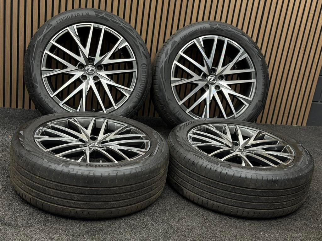 Originele 20 inch Lexus NX 5x114.3 ET35 Continental TPMS, Ophalen, ., Banden en Velgen, 235 mm