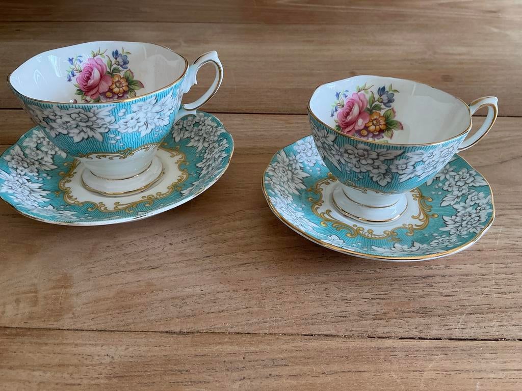 Royal Albert 2 Enchantment kop en schotels, Antiek en Kunst, Ophalen of Verzenden