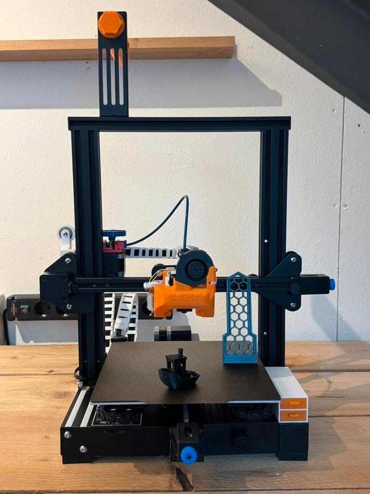 Creality Ender 3 V2 3D Printer – Top Printkwaliteit, Computers en Software, 3D Printers, Zo goed als nieuw, Ophalen
