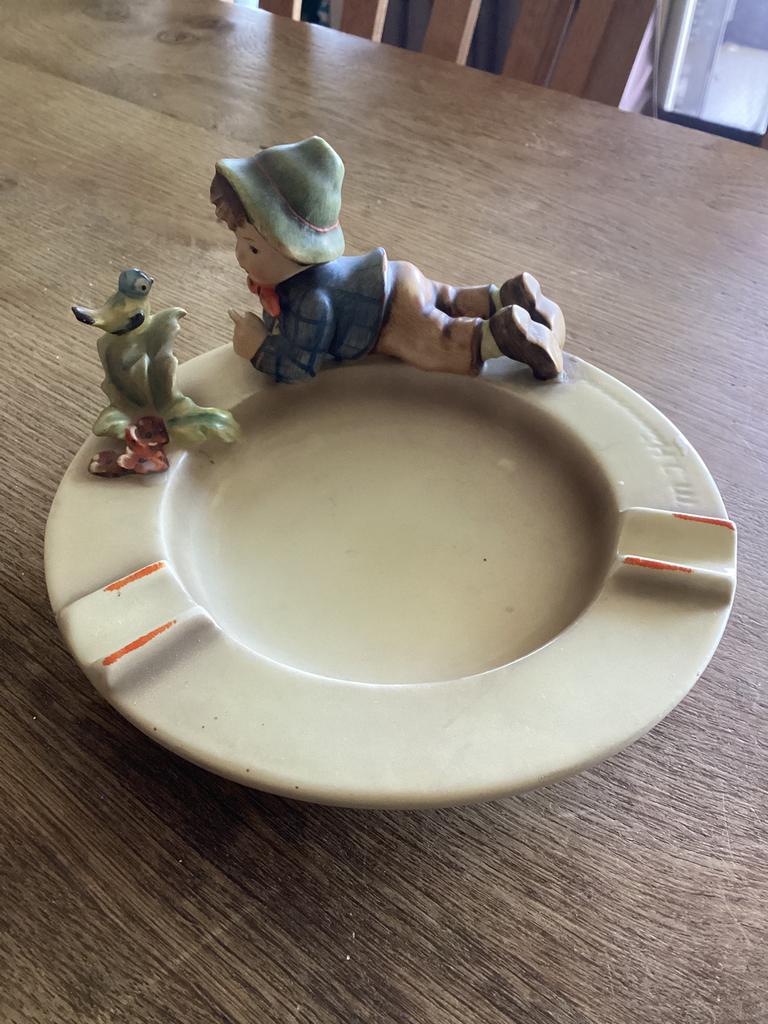 Hummel Asbak, Ophalen of Verzenden