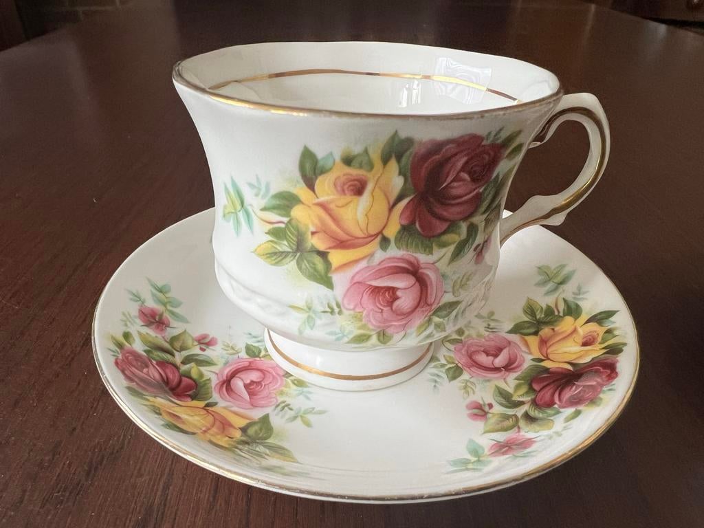 Engelse kop en schotels Balmoral Castle Bone China (2 stuks), Ophalen of Verzenden