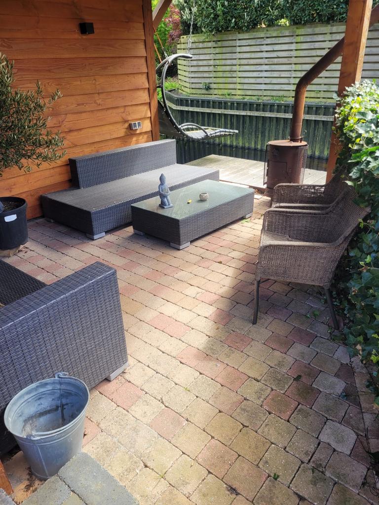 Gratis af te halen: Diverse tegels (zelf verwijderen), Gebruikt, Ophalen of Verzenden, 10 m² of meer, Beton