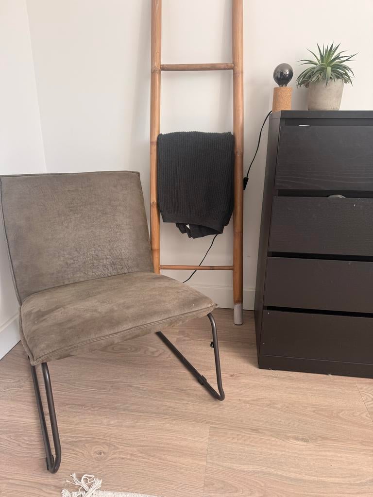Comfortabele donkergroene stoel, Huis en Inrichting, Stoelen, Ophalen, Gebruikt, Metaal, Eén