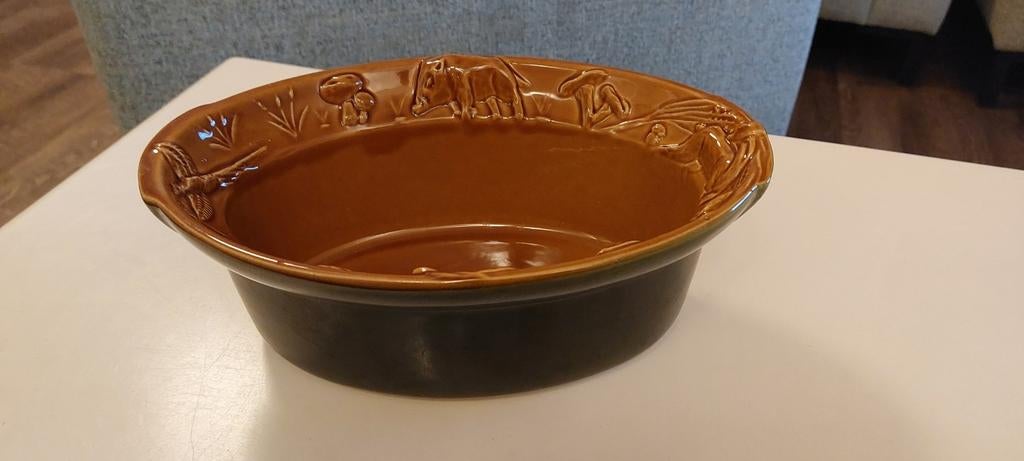 Franse ovenschaal met everzwijn, hert, haas & fazant reliëf, Ophalen of Verzenden, Gebruikt