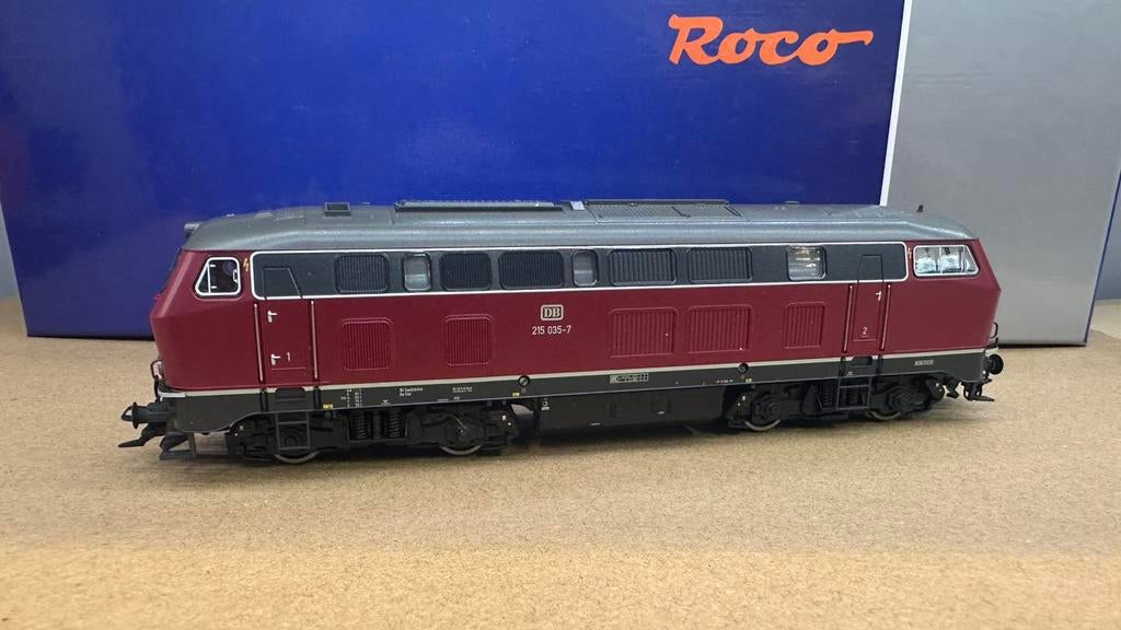 Roco DB diesellok br 215 rood met digital dcc decoder, Ophalen of Verzenden, Zo goed als nieuw, Roco, Gelijkstroom