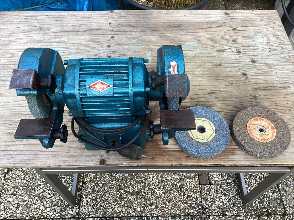 V.S.F. Bankslijpmachine, Doe-het-zelf en Verbouw, Gereedschap | Slijpmachines, Ophalen, Zo goed als nieuw, Minder dan 700 watt