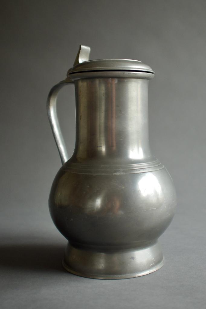 Vintage tinnen kruik door Jan van Woudenberg, Antiek en Kunst, Antiek | Tin, Ophalen of Verzenden