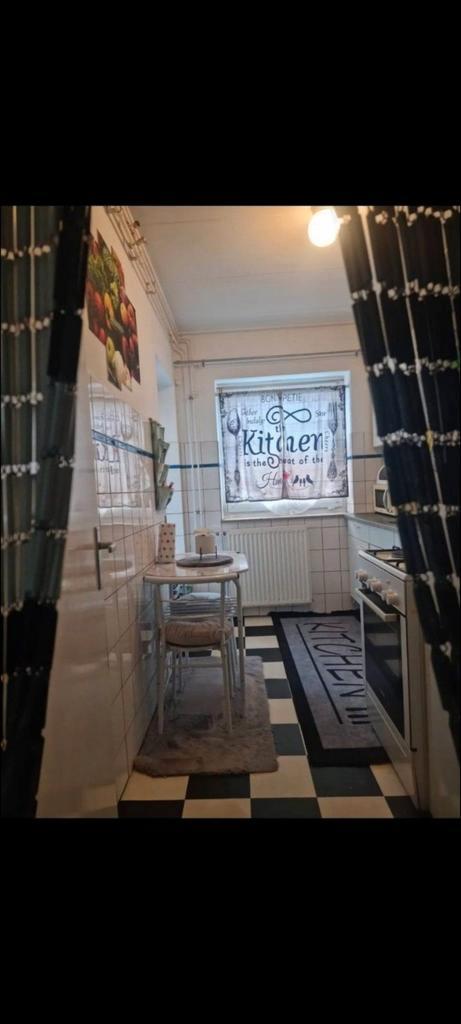 Woningruil, Huizen en Kamers, Kamers te huur, Almere