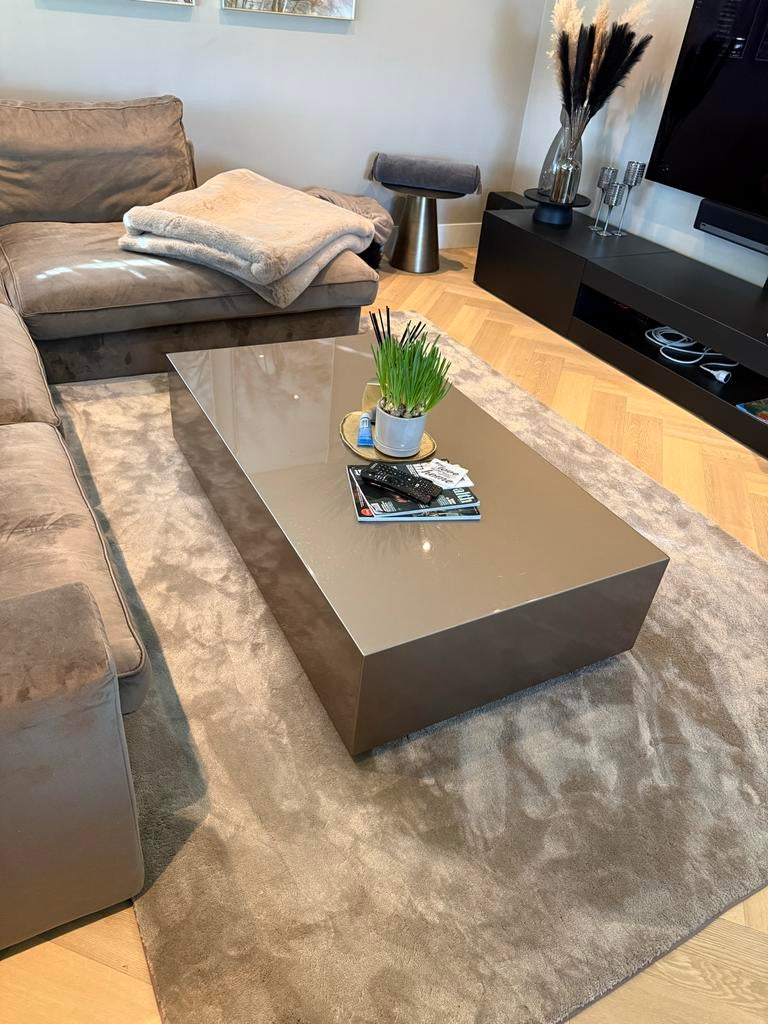 Moderne salontafel, taupe, eric kuster stijl, Huis en Inrichting, Tafels | Salontafels, Overige materialen, Gebruikt, 100 tot 150 cm