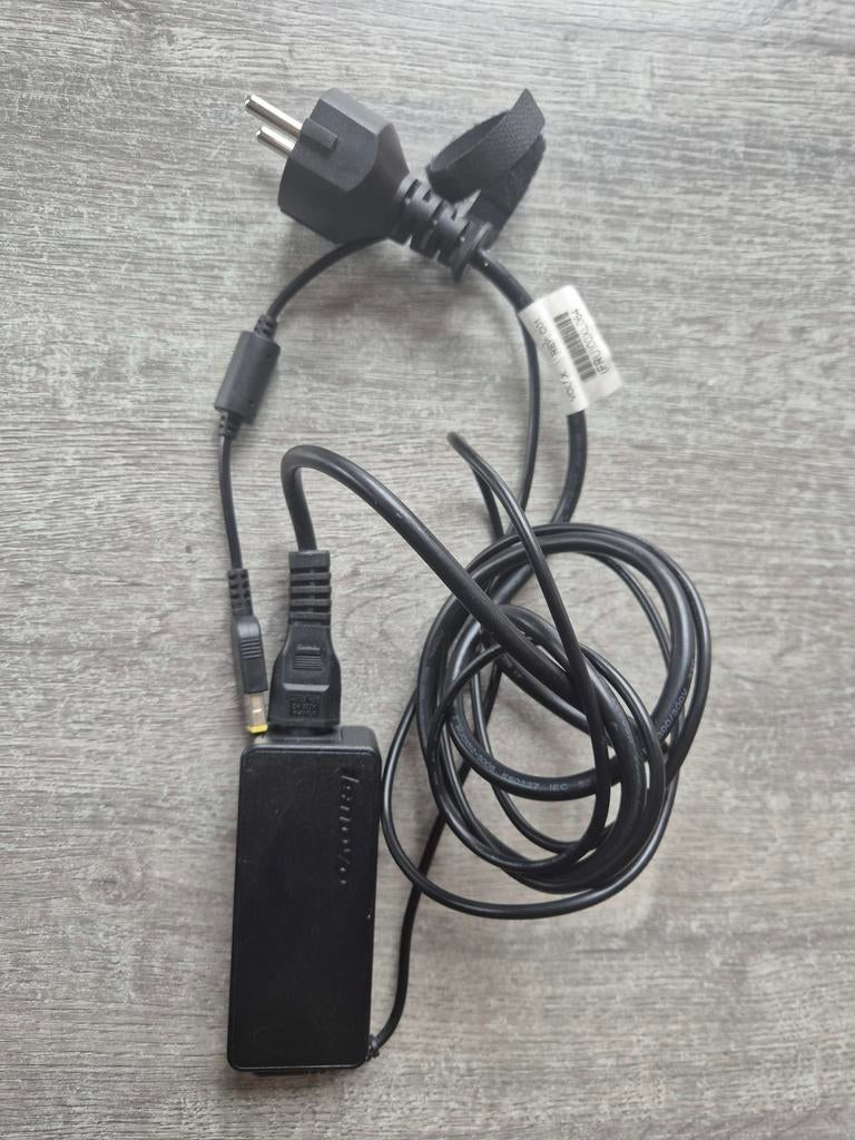 Lenovo Laptop Oplader - Origineel en Goed Werkend, Lenovo (Singapore) Pte. Ltd. 151 Lorong Chuan, #02-01 New Tech Park, Singapore 556741