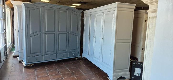 Garderone brocante vintage slaapkamer kasten, kledingkasten, Antiek en Kunst, Antiek | Meubels | Kasten, Ophalen