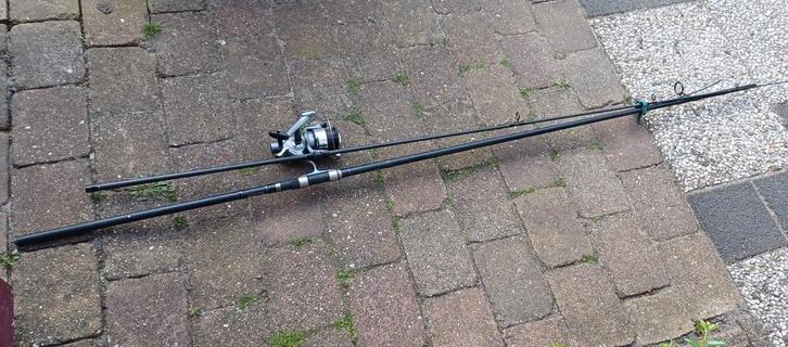 Diverse visspullen: hengels, net, stoel, parasol, voer, Watersport en Boten, Hengelsport | Karpervissen, Gebruikt, Ophalen of Verzenden