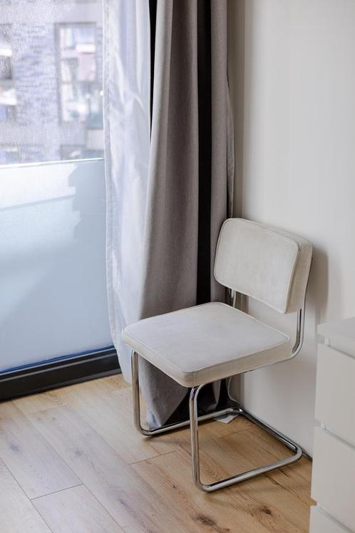 Zuiver Ridge Kink Rib - Eetkamerstoel - Wit, Huis en Inrichting, Stoelen, Zo goed als nieuw, Metaal, Ophalen of Verzenden