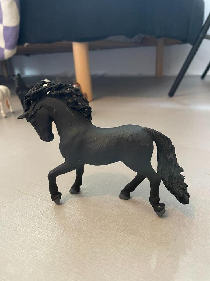 schleich HORSE CLUB  - Pura Raza Española hengst - 13923, Verzamelen, Speelgoed, Gebruikt, Ophalen of Verzenden