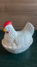 Kip op nest, aardewerk, wit/rood, Pasen, paaseitjes, Diversen, Pasen, Ophalen of Verzenden, Zo goed als nieuw