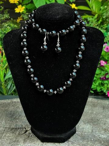 Onyx armband, collier & oorbellen sieradenset beschikbaar voor biedingen