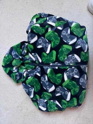 Heerlijk zachte onesie met game print 🎄🎁 beschikbaar voor biedingen