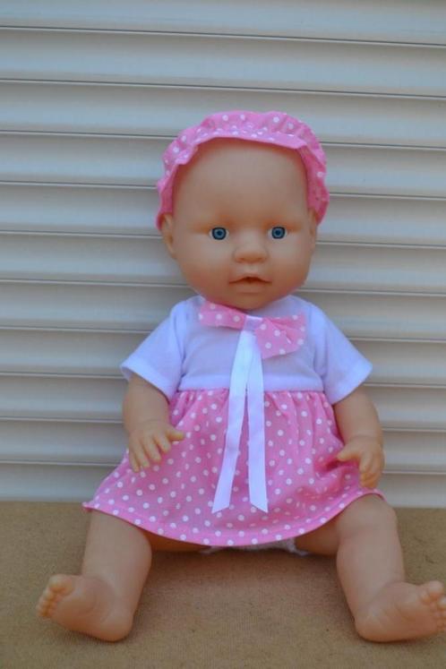 Mooie baby pop NR 8557, Verzamelen, Poppen, Zo goed als nieuw, Pop, Ophalen of Verzenden