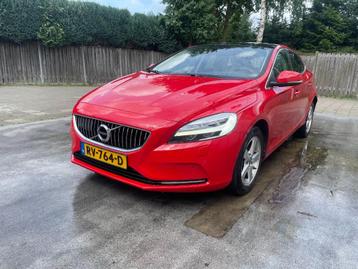 Volvo V40 Inscription Automaat, Panodak, Leder 2018 trekhaak beschikbaar voor biedingen