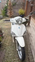 Piaggio liberty 4 takt brom, Fietsen en Brommers, Scooters | Piaggio, Ophalen, Gebruikt, Overige modellen, Piaggio