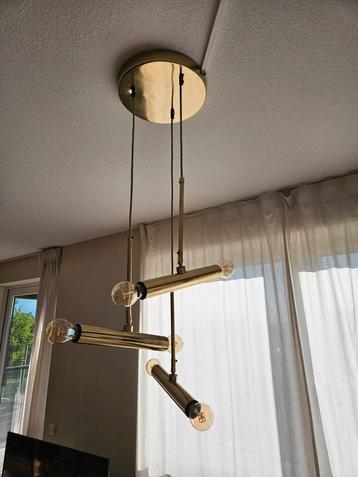 Gouden plafondlamp. 6 lampen.