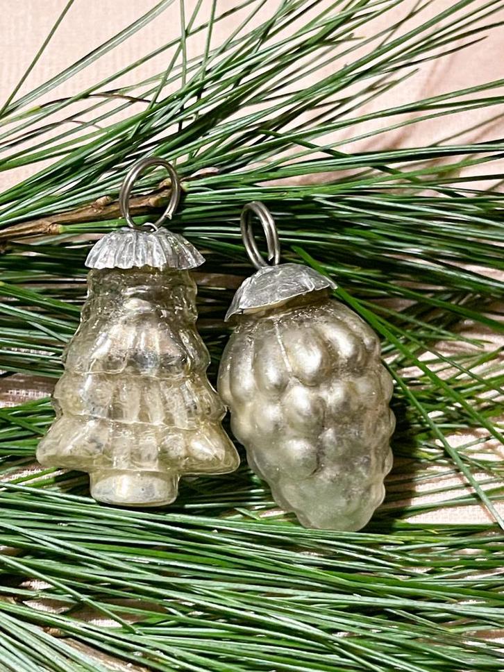 Zilverkleurige oude kleine kerstballen, Diversen, Kerst, Ophalen of Verzenden