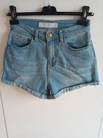 Mt.36 Leuke 5 pocket denim zomer short lichtblauw merk Amisu, Blauw, W28 - W29 (confectie 36), Ophalen of Verzenden, Zo goed als nieuw