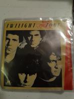 Golden earring 7inch twilight zone, Ophalen of Verzenden, Zo goed als nieuw, Pop