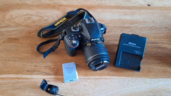 Nikon D3300 + 18-55mm kitlens + Extra's!, Audio, Tv en Foto, Fotocamera's Digitaal, Zo goed als nieuw, Spiegelreflex, Nikon, 4 t/m 7 keer