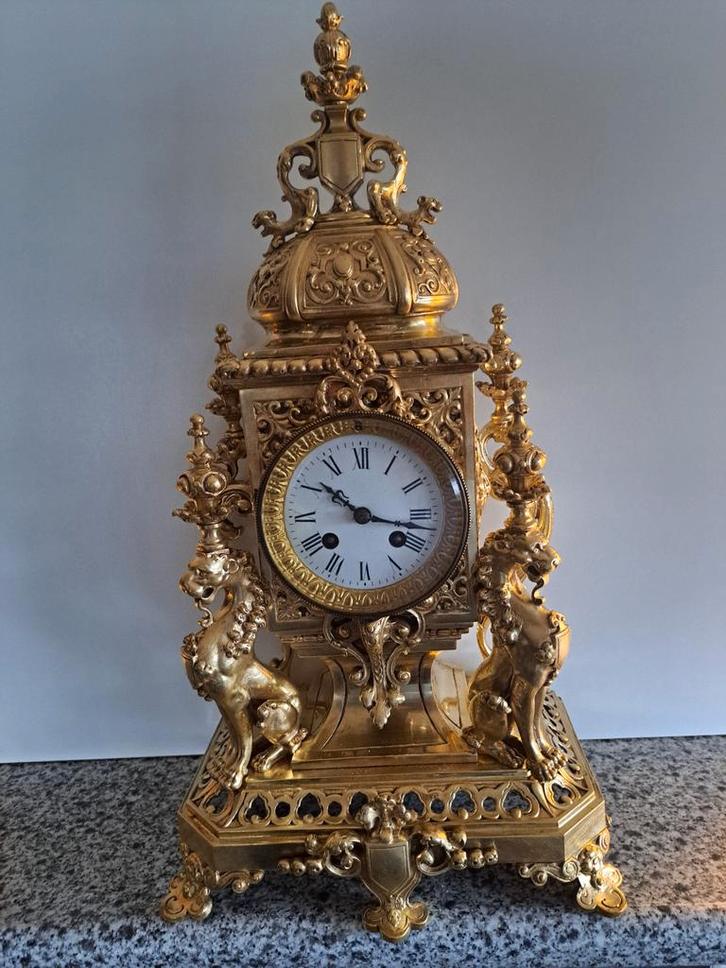 Prachtige antieke draken pendule in goud verguld., Antiek en Kunst, Antiek | Klokken, Ophalen of Verzenden