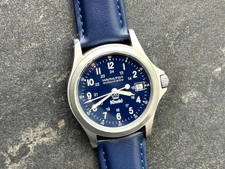 Hamilton Khaki Field 38mm Automatic BLUE Date in Blauw, Sieraden, Tassen en Uiterlijk, Horloges | Heren, Zo goed als nieuw, Polshorloge