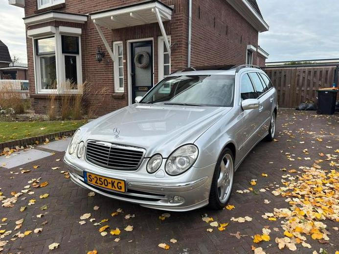 Mercedes-Benz E-Klasse 2.6 E240 youngtimer, Auto's, Mercedes-Benz, Particulier, E-Klasse, ABS, Adaptieve lichten, Airbags, Airconditioning