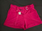 M&S  shortsFuchsia roze M&S shorts, korte broek met riem, Kort, Maat 46/48 (XL) of groter, Nieuw, Ophalen of Verzenden